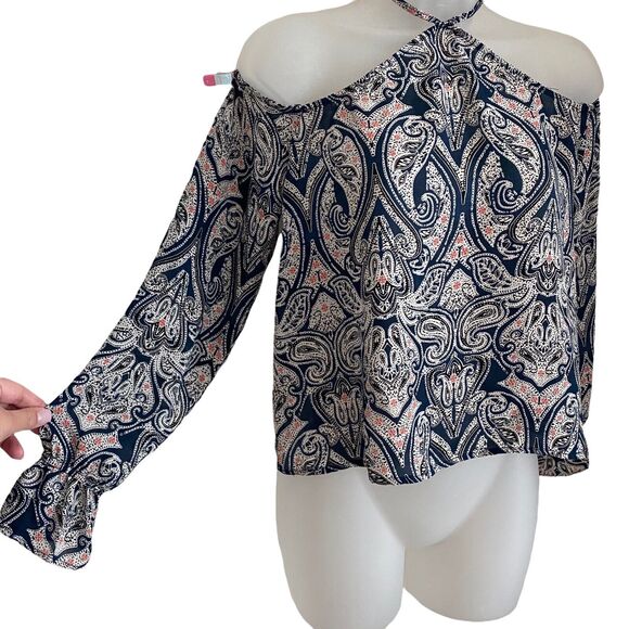 Cupcakes and Cashmere Small Akasha Top Halter Neck Cold Shoulder NWT - Picture 7 of 7